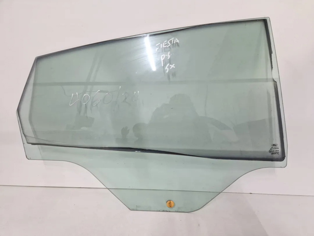 FORD 1591459 Стекло двери задней правой в наличии Николаев