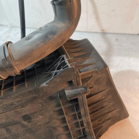 Caixa de filtro de ar Ford Fiesta CB1