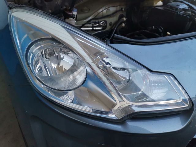 PEUGEOT 1606930080 Правая фара в наличии Львов