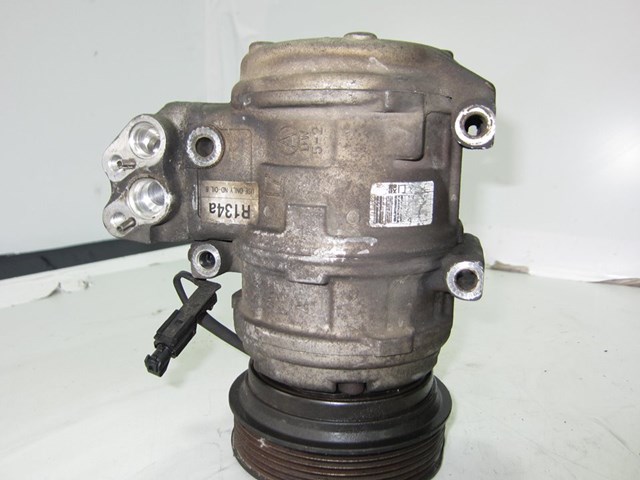 HYUNDAI 1625018000 Компрессор кондиционера в наличии Украина