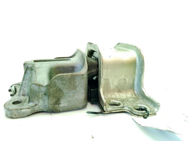 PEUGEOT 1627702580 Кронштейн подушки (опоры) двигателя правой в наличии Киев