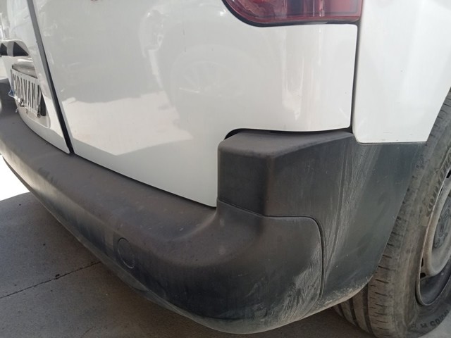 PEUGEOT 1633557180 Задний бампер в наличии Житомир