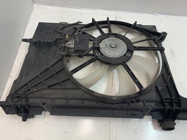 Ventilador (roda de aletas) do radiador de esfriamento esquerdo 163610N040 Toyota