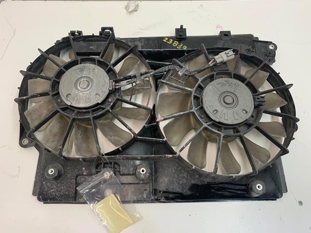 Ventilador (roda de aletas) do radiador de esfriamento 1636126110 Toyota/Lexus