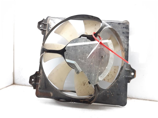 Ventilador (roda de aletas) do radiador de esfriamento direito 1636128060 Toyota