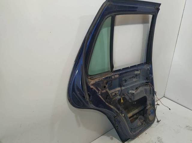 1637301505 MERCEDES Дверь задняя левая купить в Винница