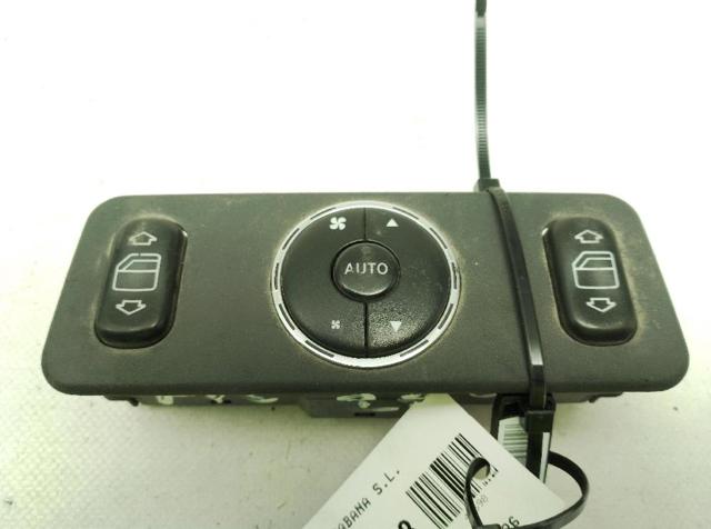 MERCEDES 1638200326 Кнопочный блок управления стеклоподъемником задний в наличии Запорожье