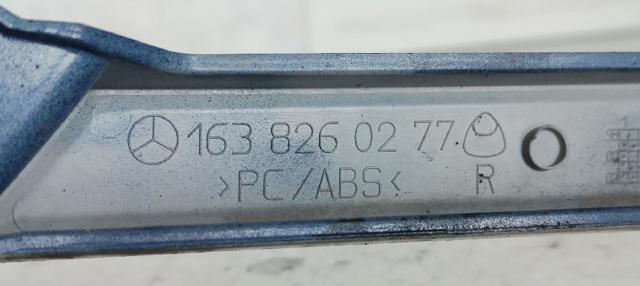 MERCEDES 1638260277 Ресничка (накладка) правой фары в наличии Житомир