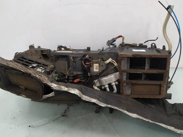 MERCEDES 1638301762 Корпус печки в сборе в наличии Запорожье