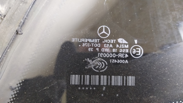 MERCEDES 1646700111 Стекло кузова (багажного отсека) левое в наличии Одесса