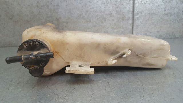 1647020050 Бачок системы охлаждения расширительный купить Кривой Рог