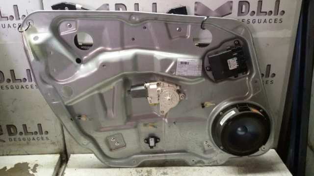 1647201579 MERCEDES Стеклоподъемник передней левой двери купить в Киев