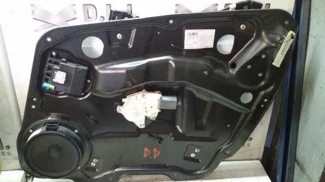 1647201679 MERCEDES Стеклоподъемник передней правой двери купить в Чернигов