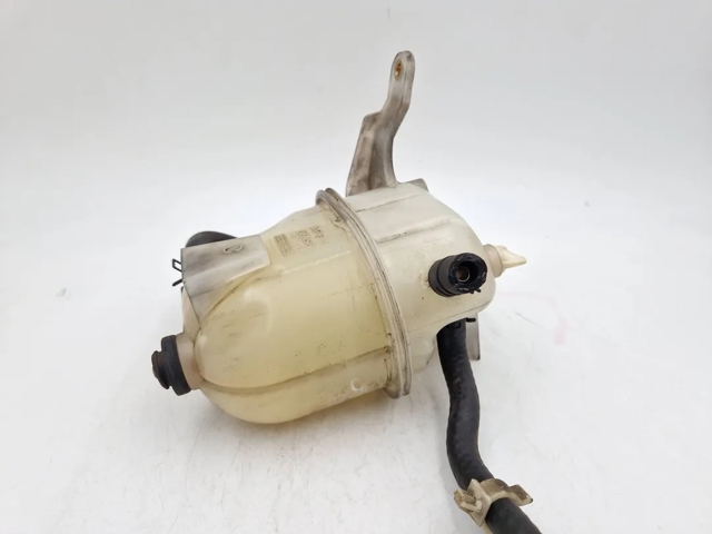 TOYOTA 1648022020 Бачок системы охлаждения в наличии Полтава