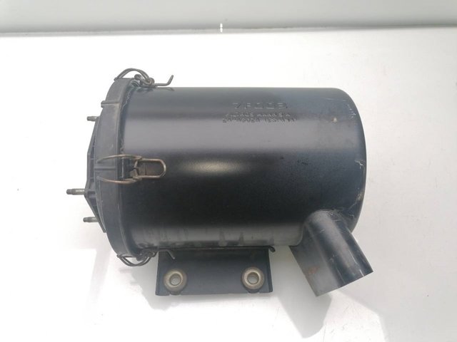 165287F003 NISSAN Корпус воздушного фильтра купить в Ровно