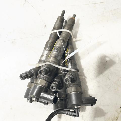 RENAULT 166091245R Топливные форсунки в наличии Полтава