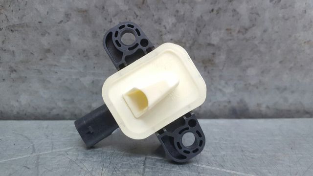 1668210351 MERCEDES Датчик удара купить в Украина