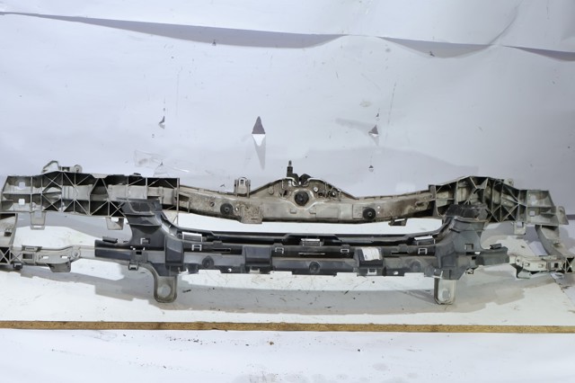 FORD 1675180 Рамка радиатора в наличии Харьков
