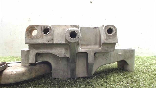 16811EQ400 NISSAN Кронштейн топливного насоса ТНВД купить в Черкассы