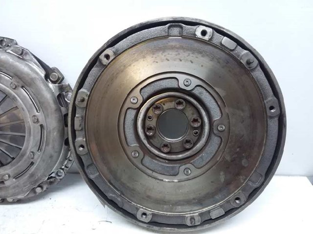 FORD 1685761 Комплект сцепления в наличии Днепр