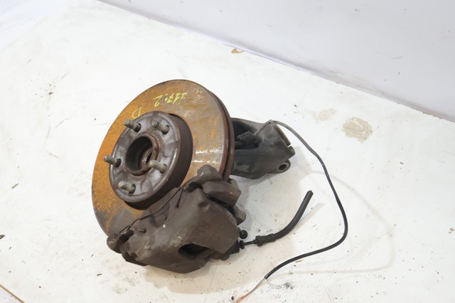 FORD 1686602 Цапфа (поворотный кулак) передний правый в наличии Сумы