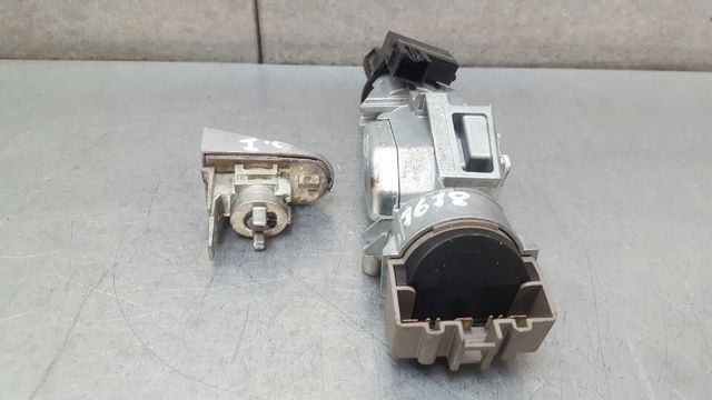 FORD 1686782 в наличии Павлоград