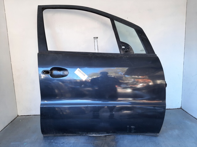 Porta dianteira direita 168720200528 Mercedes