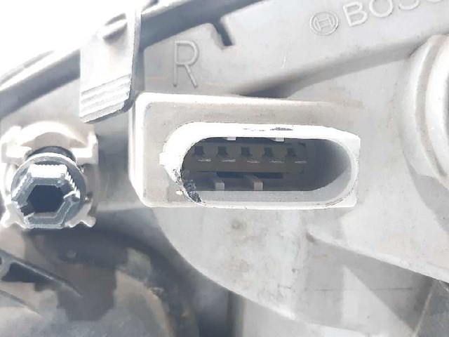 1688200261 MERCEDES Правая фара купить в Черкассы