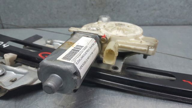 1688201042 MERCEDES Мотор стеклоподъемника двери передней правой купить в Украина