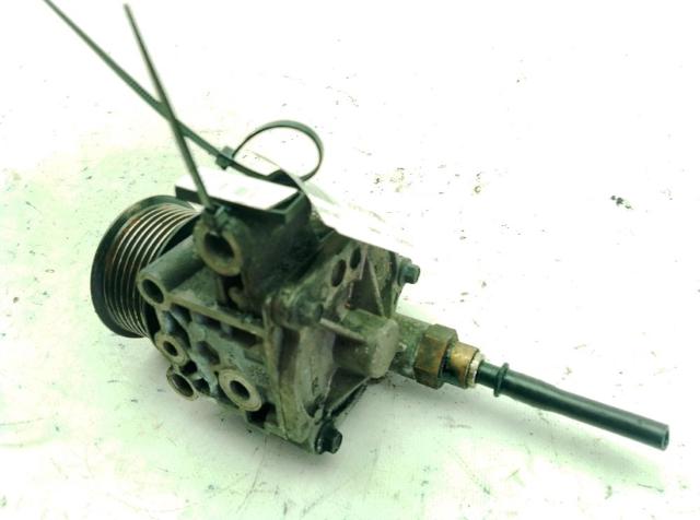 FORD 1689115 Вакуумный насос в наличии Днепр