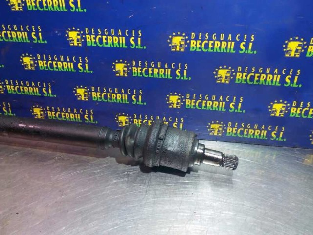 FORD 1690341 Полуось (привод) передняя правая в наличии Житомир