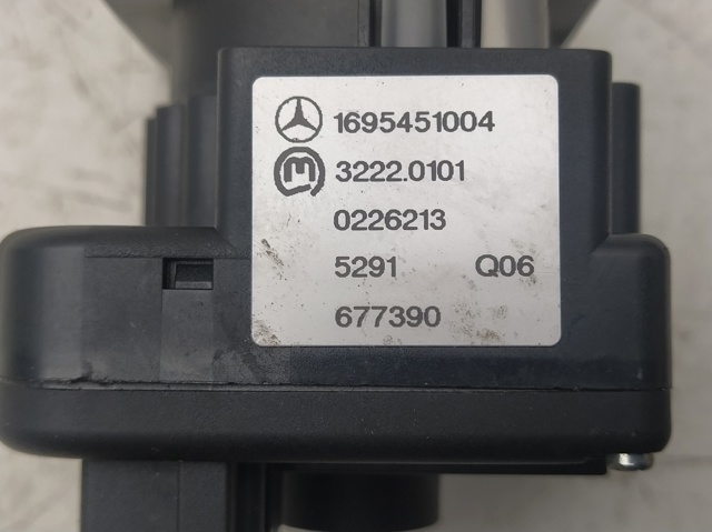 1695451004 MERCEDES купить в Одесса
