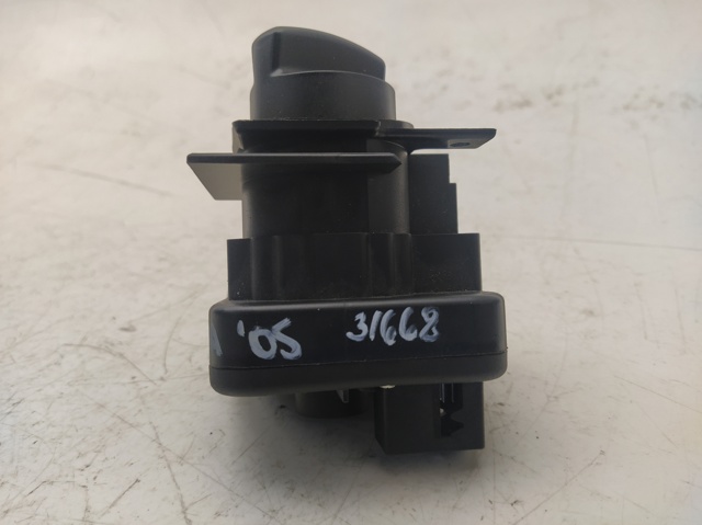 1695451004 MERCEDES купить в Украина