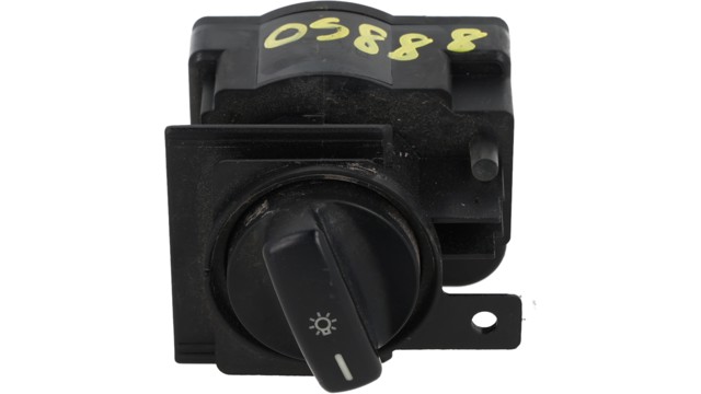1695451304 MERCEDES купить в Каменское