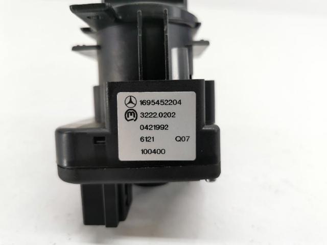 MERCEDES 1695452204 в наличии Черновцы