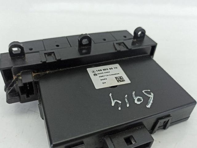 1698209010 MERCEDES купить в Украина