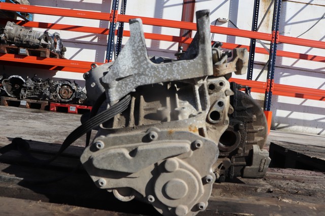 FORD 1700853 КПП в наличии Ужгород