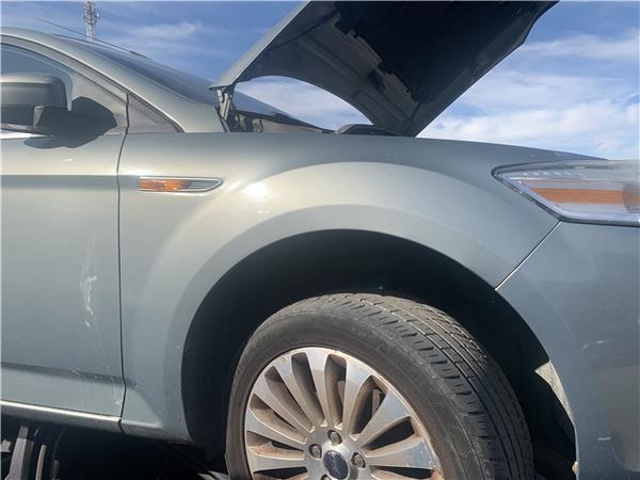 Pára-lama dianteiro direito 1702313 FORD