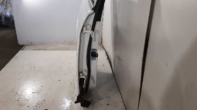 1702402 FORD Дверь задняя правая купить в Николаев