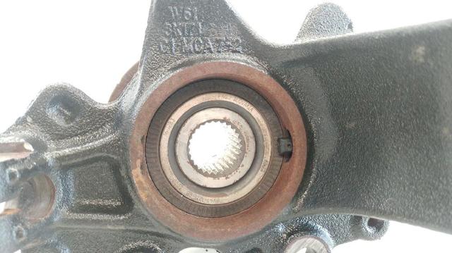 FORD 1702855 Цапфа (поворотный кулак) передний левый в наличии Кривой Рог
