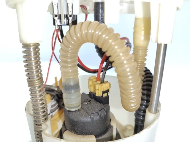 NISSAN 170401KB0A Бензонасос в наличии Украина