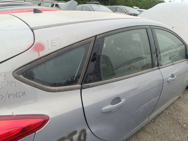 1706320 FORD Стекло двери задней правой купить в Днепр
