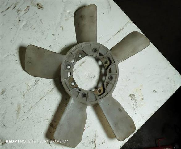 Ventilador (roda de aletas) do radiador de esfriamento 1711060A00 Suzuki