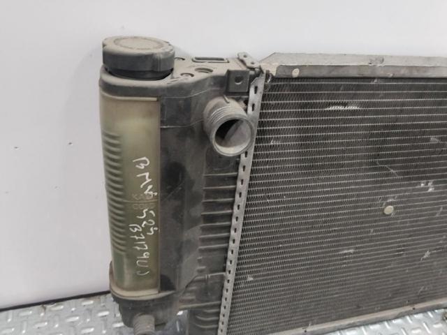 BMW 17111247436 Радиатор охлаждения двигателя в наличии Украина