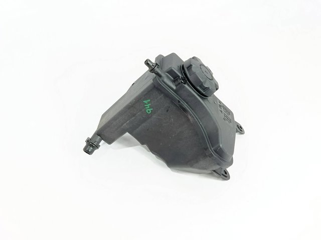 17138570079 BMW Бачок системы охлаждения купить в Каменское