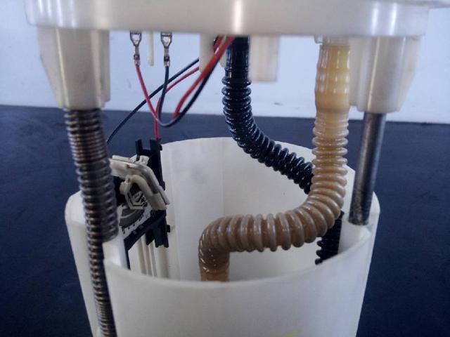 Sensor do nível de combustível no tanque 172020033R RENAULT