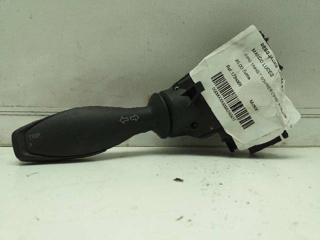 FORD 1734368 Блок кнопочных переключателей рулевого колеса в наличии Николаев