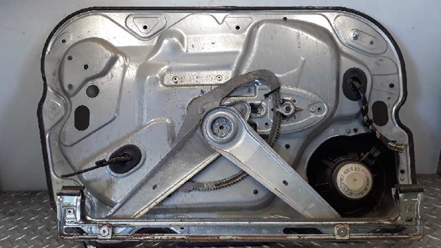 FORD 1738646 Механизм стеклоподъемника двери передней правой в наличии Полтава