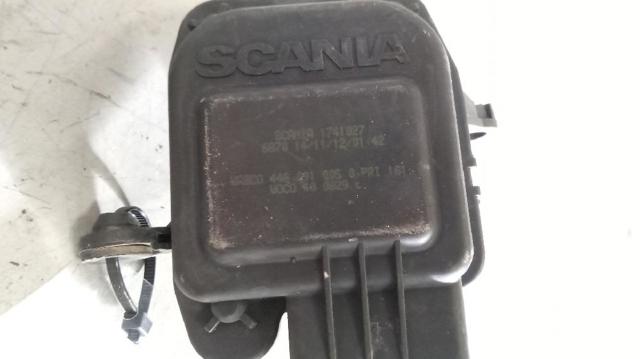 SCANIA 1741027 Кран печки (отопителя) в наличии Львов