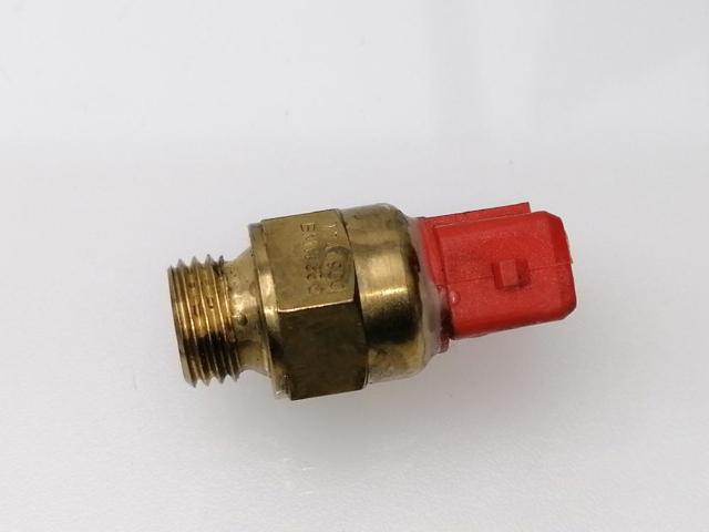 Sensor de temperatura do fluido de esfriamento (de ativação de ventilador do radiador) 1741900 BMW